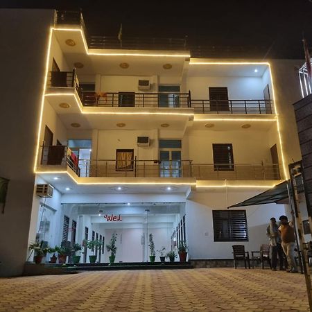 Vrindavan Bhakti Bhavan- Near Prem Mandir By Mukund Hotel Bagian luar foto