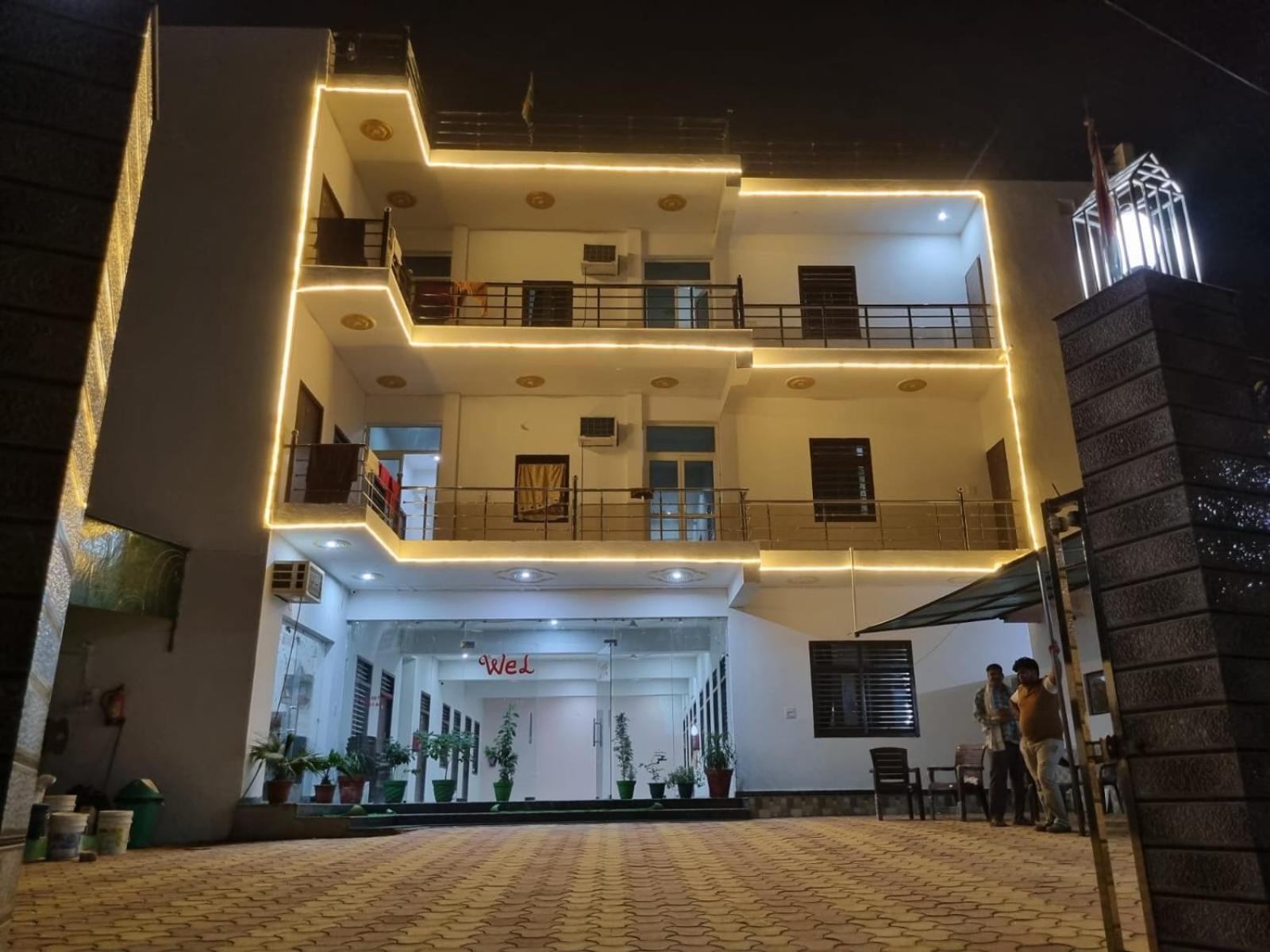 Vrindavan Bhakti Bhavan- Near Prem Mandir By Mukund Hotel Bagian luar foto