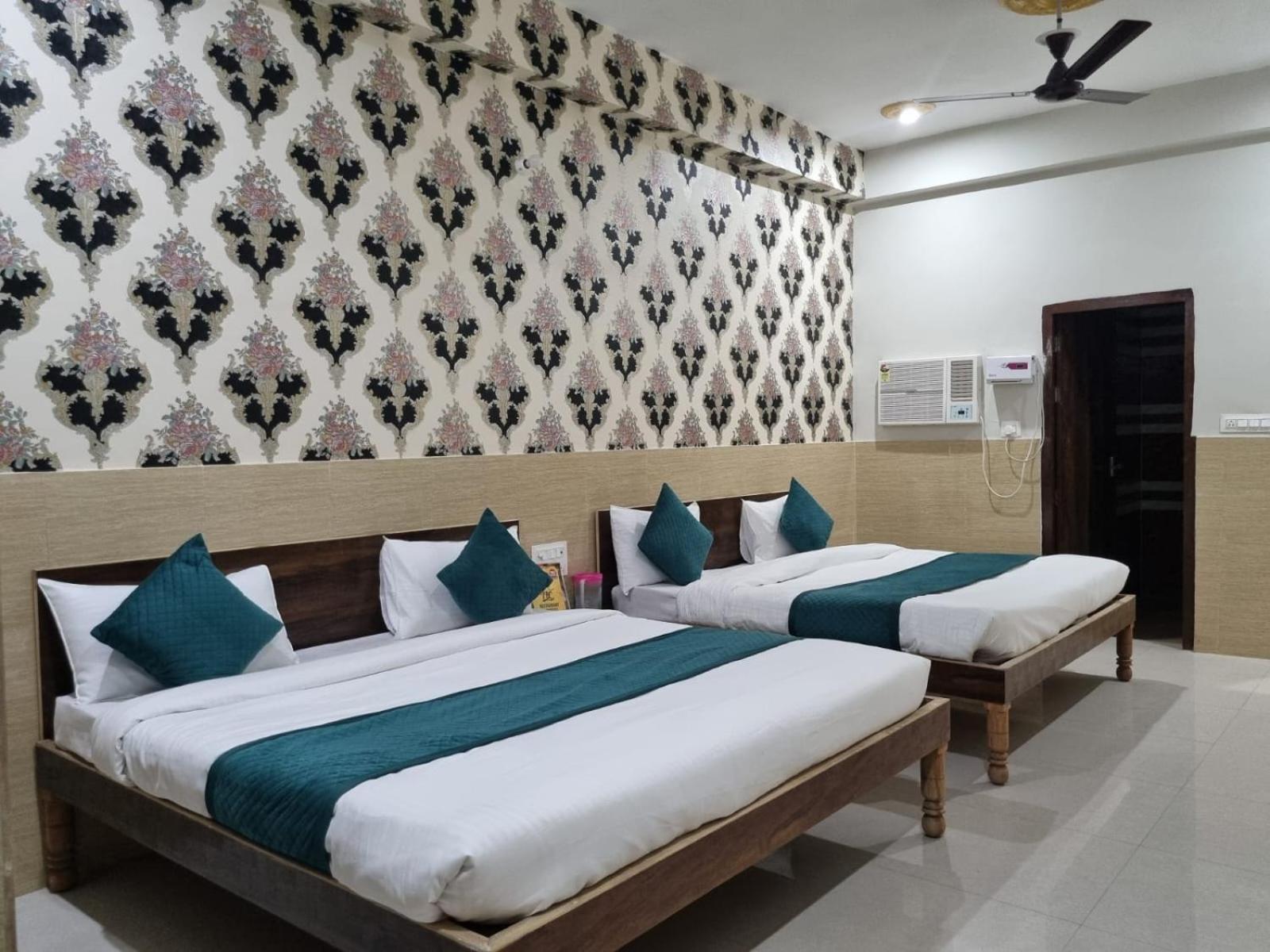 Vrindavan Bhakti Bhavan- Near Prem Mandir By Mukund Hotel Bagian luar foto