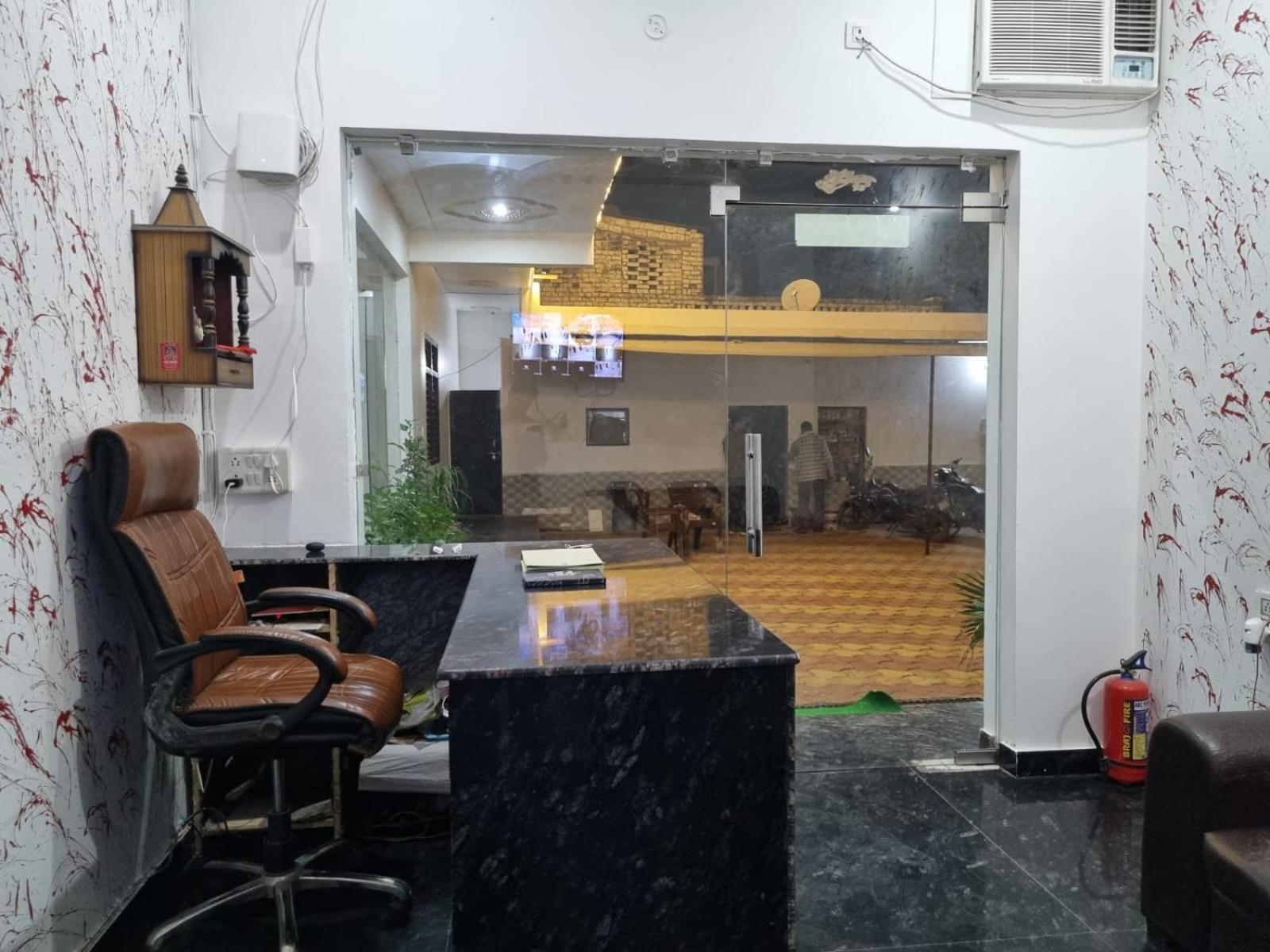 Vrindavan Bhakti Bhavan- Near Prem Mandir By Mukund Hotel Bagian luar foto